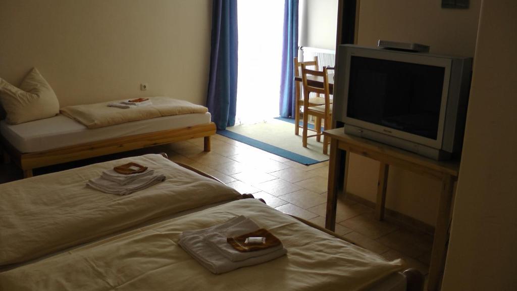Assos Hotel Asbach-Baumenheim ห้อง รูปภาพ