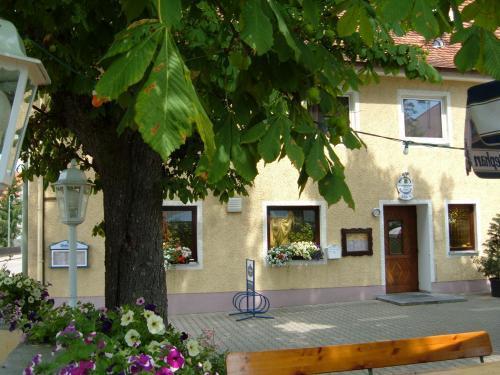 Assos Hotel Asbach-Baumenheim ภายนอก รูปภาพ